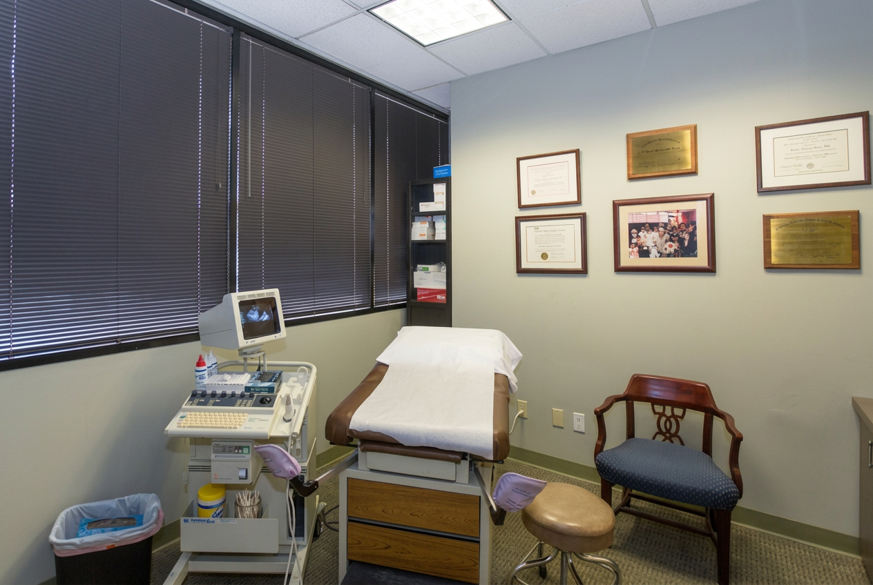 Private ultrasound examination room at Fertility & Lifespan Medical Institute